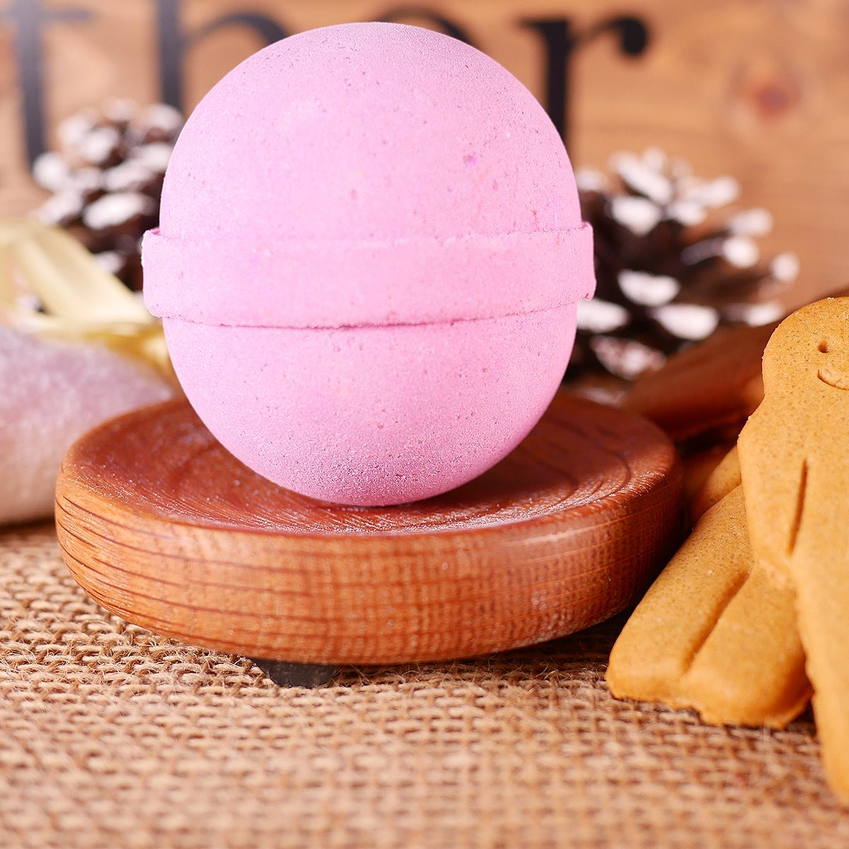 Ginger Bread Bath Bomb 4oz Lather Up UK