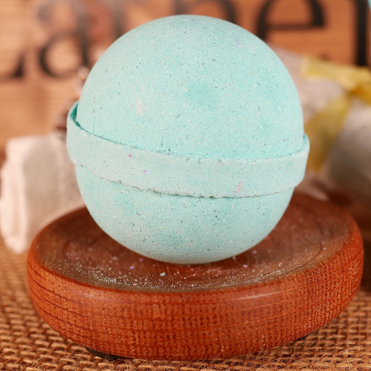 Invictus Bath Bomb 4oz Lather Up UK