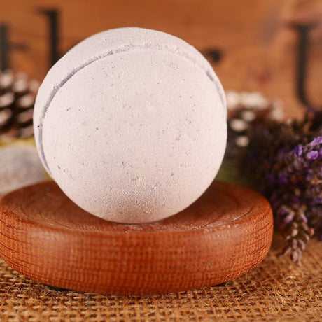 Lavender Bath Bomb 7oz Lather Up UK