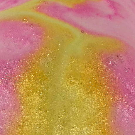 Grapefruit Bath Bomb 4oz Lather Up UK