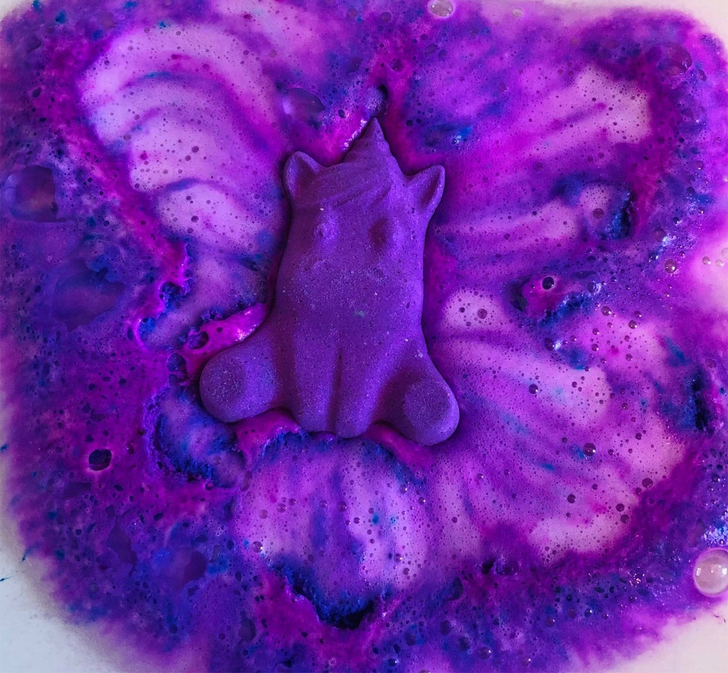 Unicorn Sparkle Bath Bomb Lather Up UK